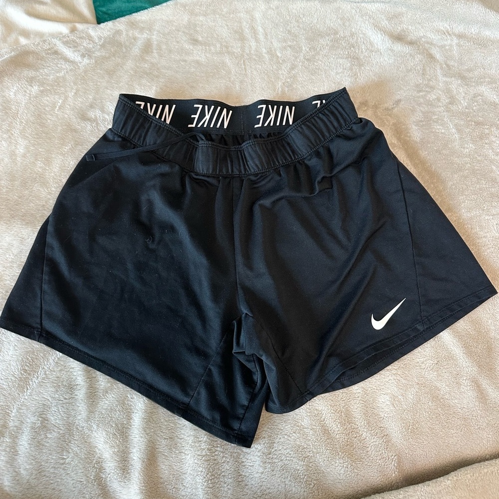 Nike Black Athletic Shorts Lightweight Elastic Waist
